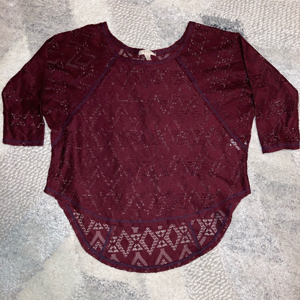 WOMENS QUARTER SLEEVE TOP LIKE NEW